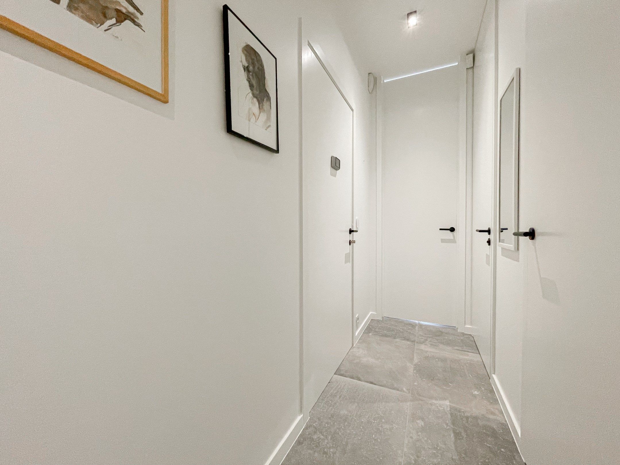 Subliem, luxueus tuinappartement met dubbele garage, rustig gelegen in een standingvolle residentie. foto 23
