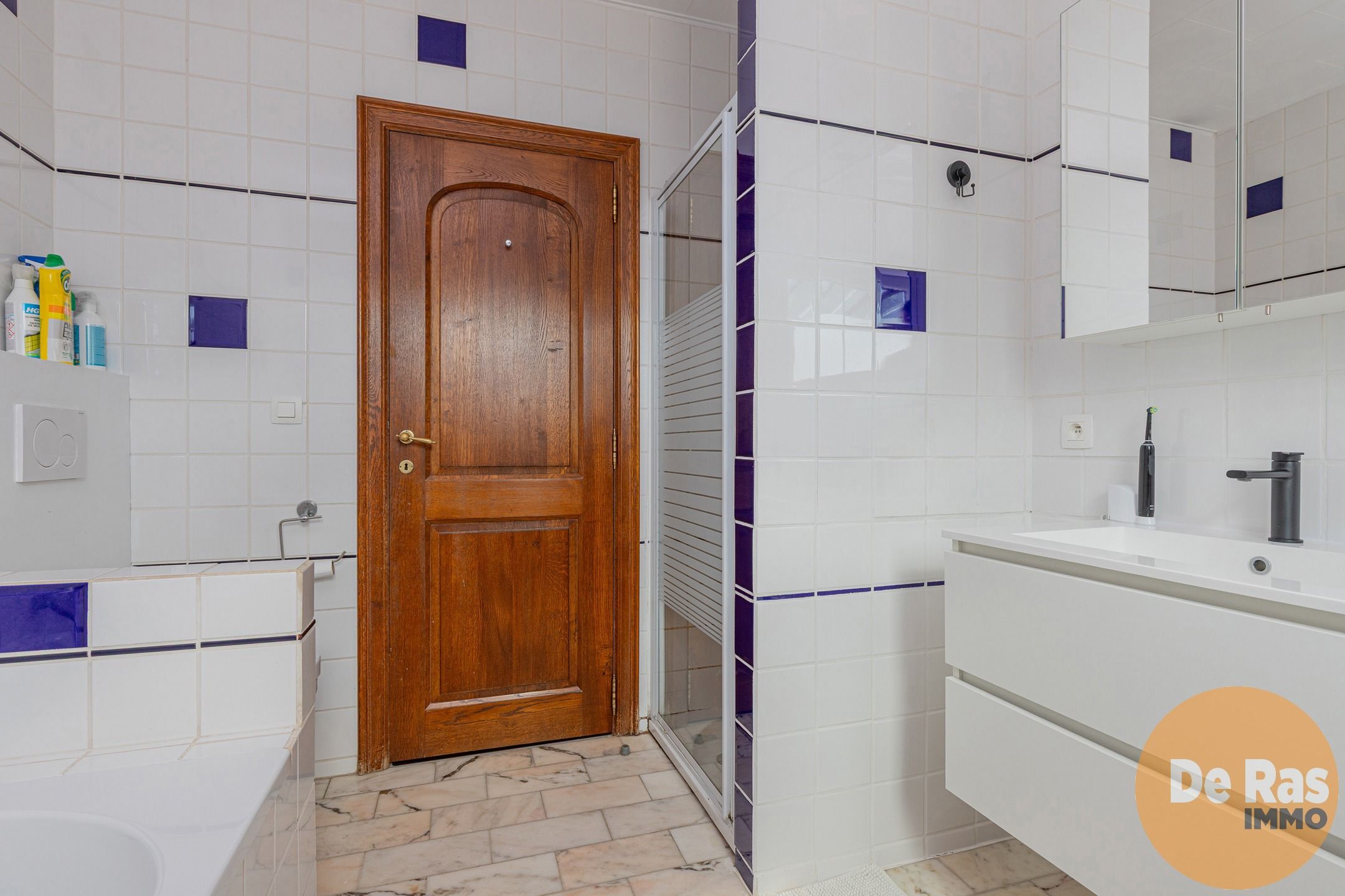 MEERBEKE - Charmante, rustig gelegen vernieuwde woning foto 13