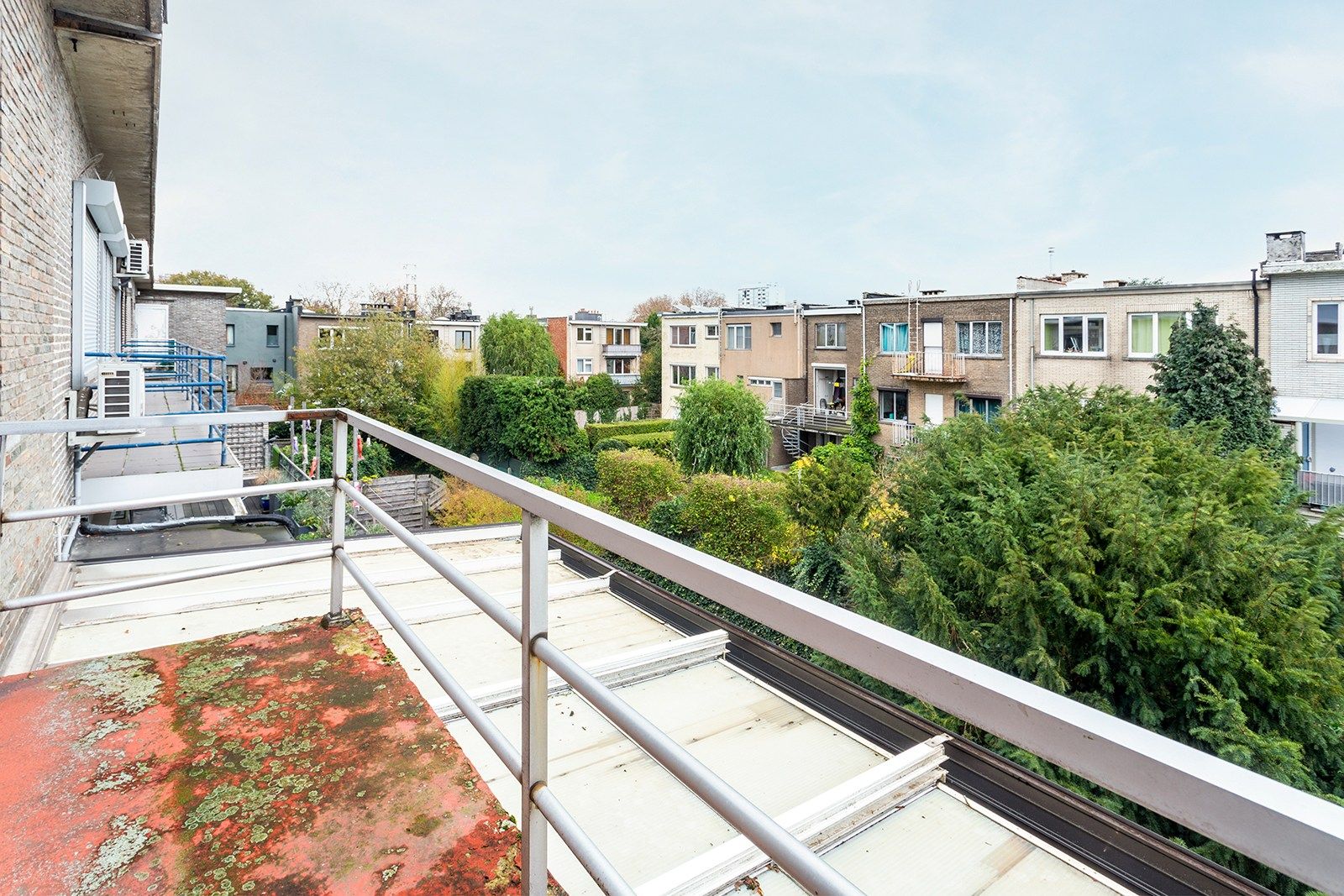 Lichtrijk 2-slaapkamerappartement in kleinschalig gebouw op Linkeroever foto 13