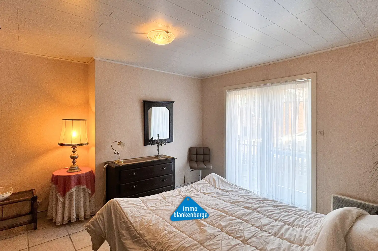 Gelijkvloers Appartement met Twee Slaapkamers foto 13