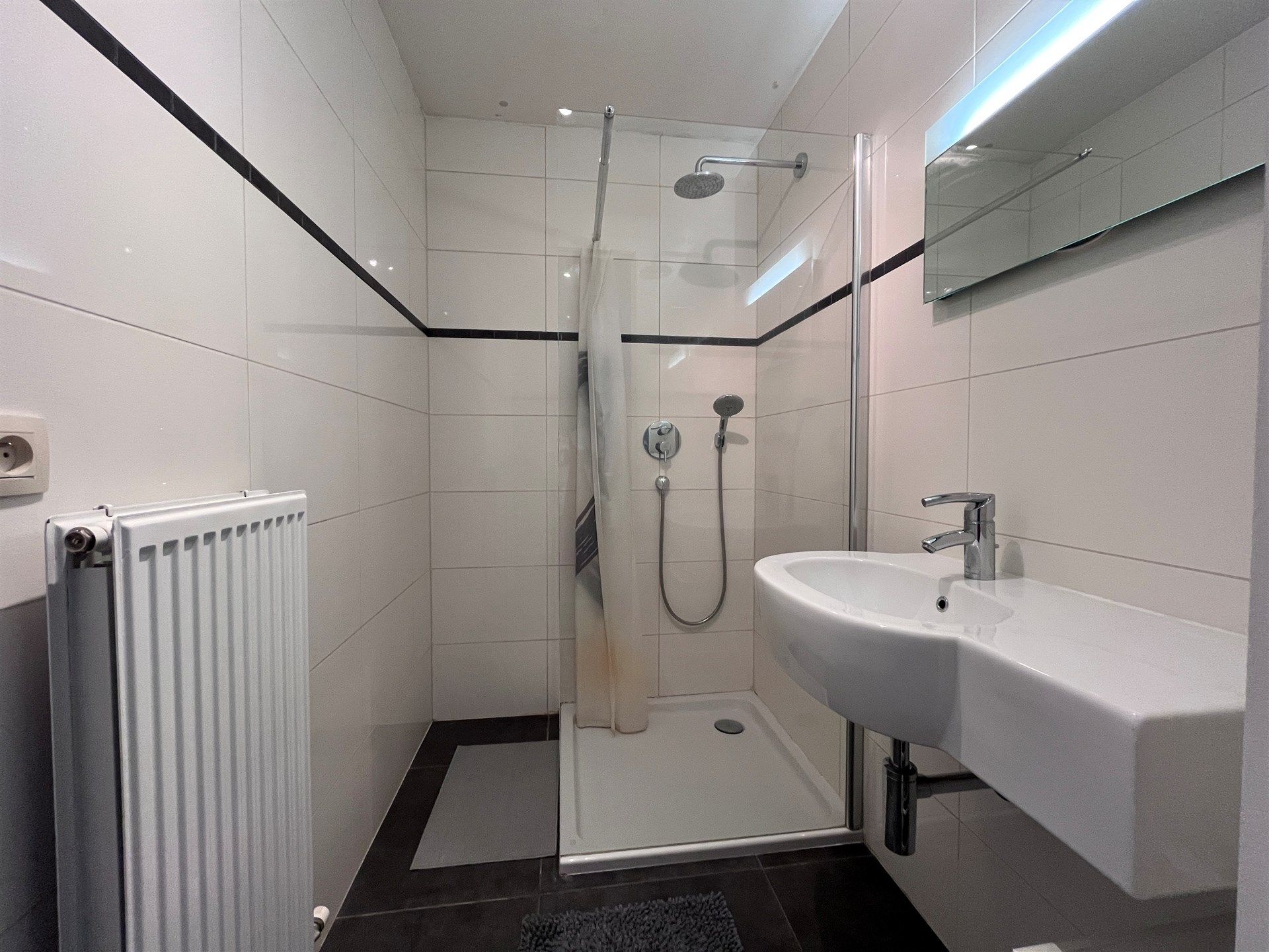 3 slaapkamerappartement met terras

 en autostaanplaats  foto 12