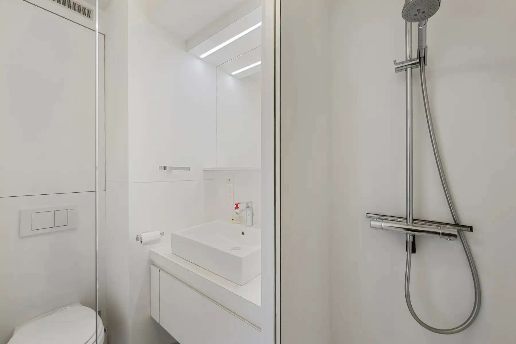 Studio met frontaal zeezicht in Middelkerke foto 15