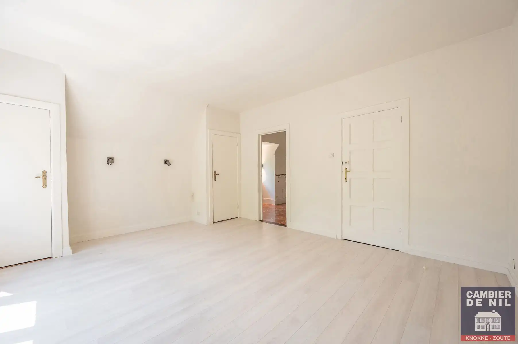 Charmante vrijstaande villa in hartje Zoute foto 13