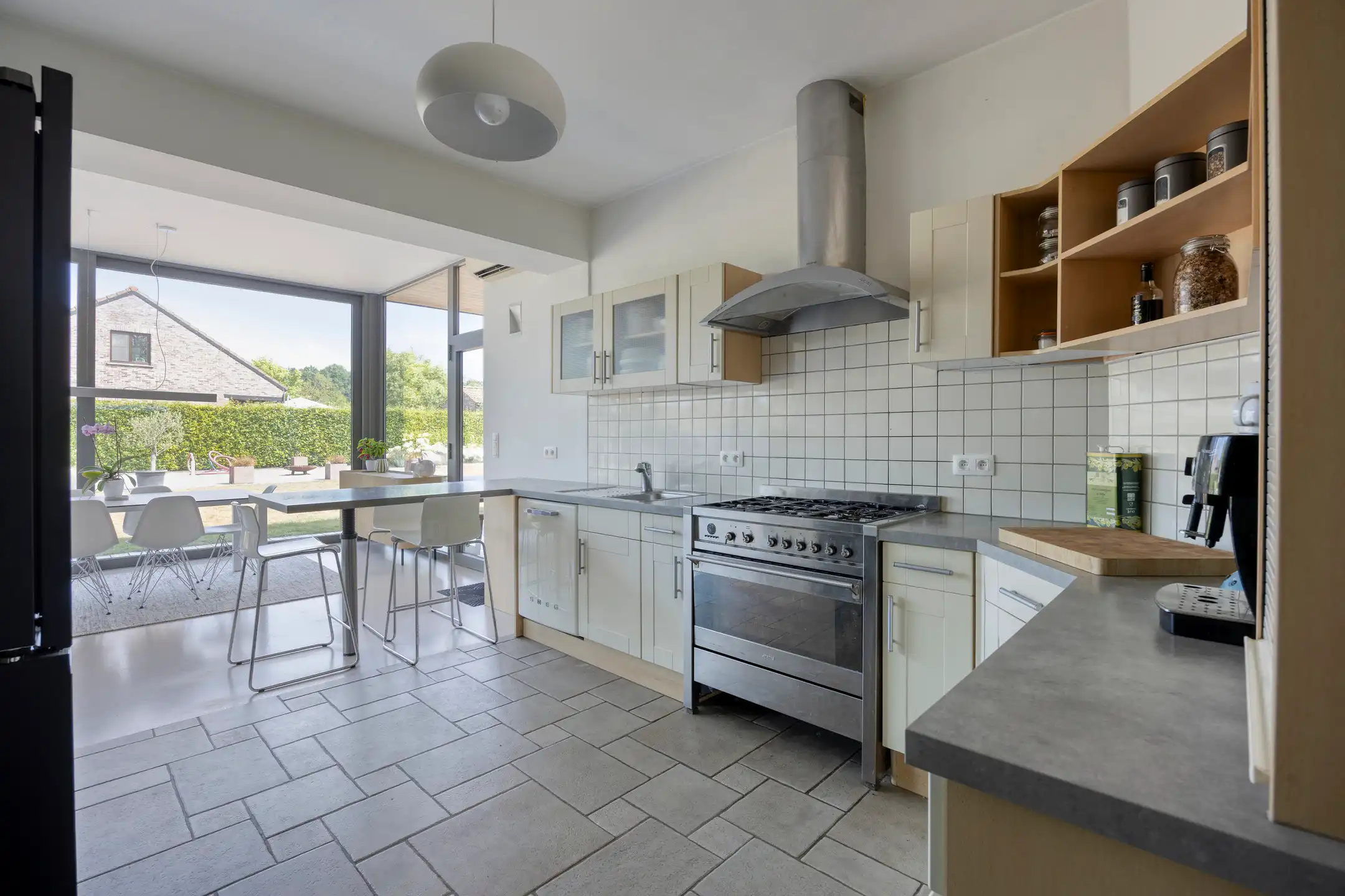 Woning met handelsruime op een strategische locatie foto 4