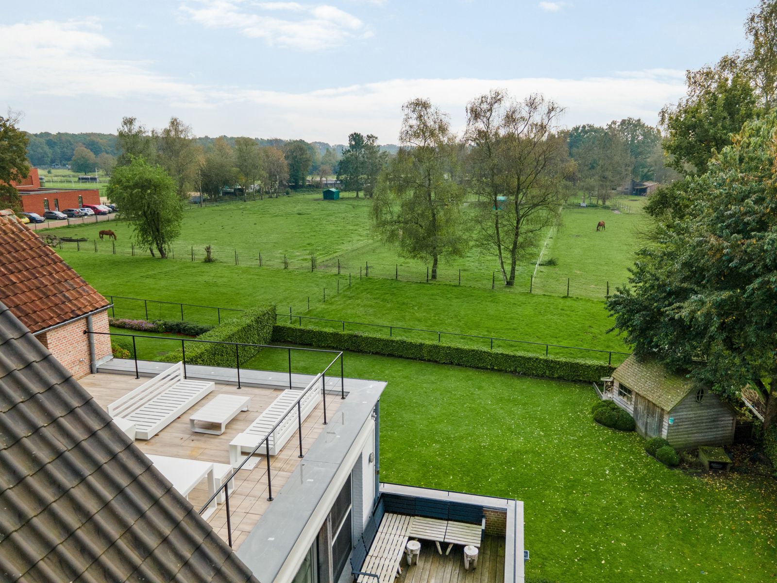 Exclusief duplex dakappartement met zicht op weiland. foto 32