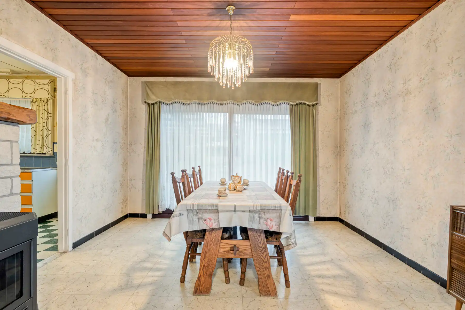 Op te frissen bungalow gelegen in het landelijke Meldert foto 6