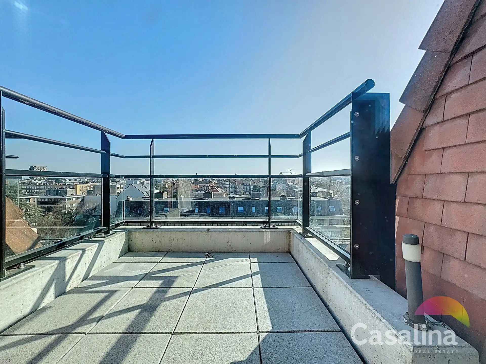 📢 Gemeubeld Appartement met 1 Slaapkamer + Terras + Parking foto 2