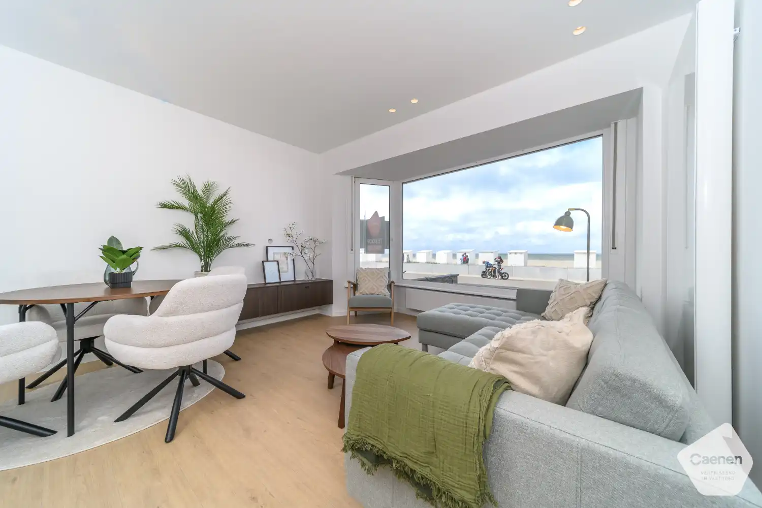 Luxueus gerenoveerd gelijkvloers appartement met zeezicht en zuidgerichte tuin foto 19