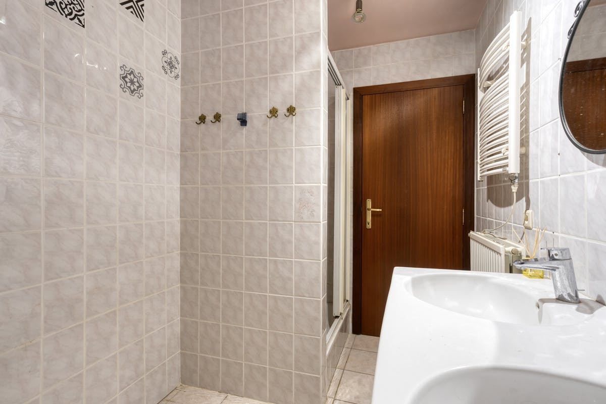 Op te frissen 2-gevelwoning met garage te koop in Vilvoorde foto 12