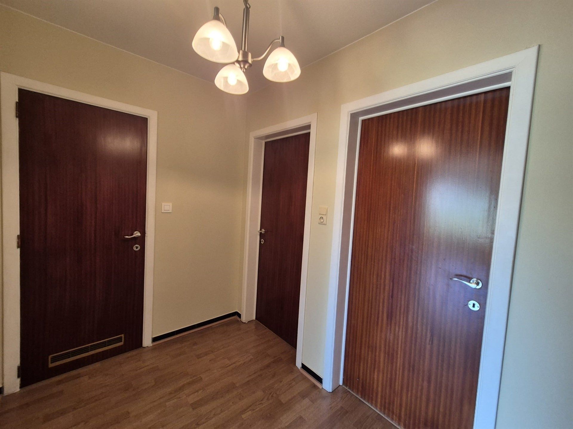 Gunstig gelegen appartement met garage.  foto 8