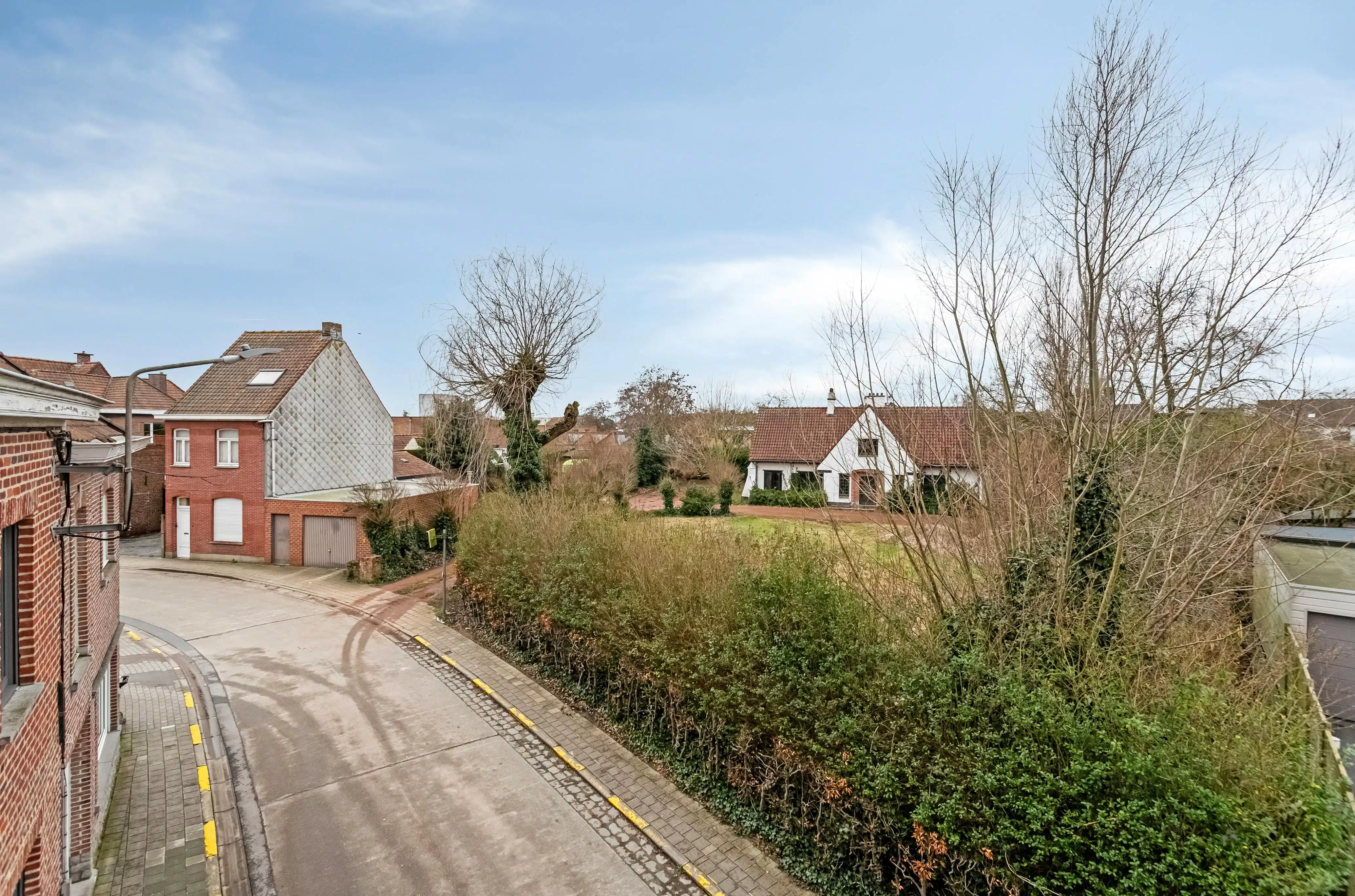 Villa met bouwgrond te koop in centrum Deerlijk foto 10