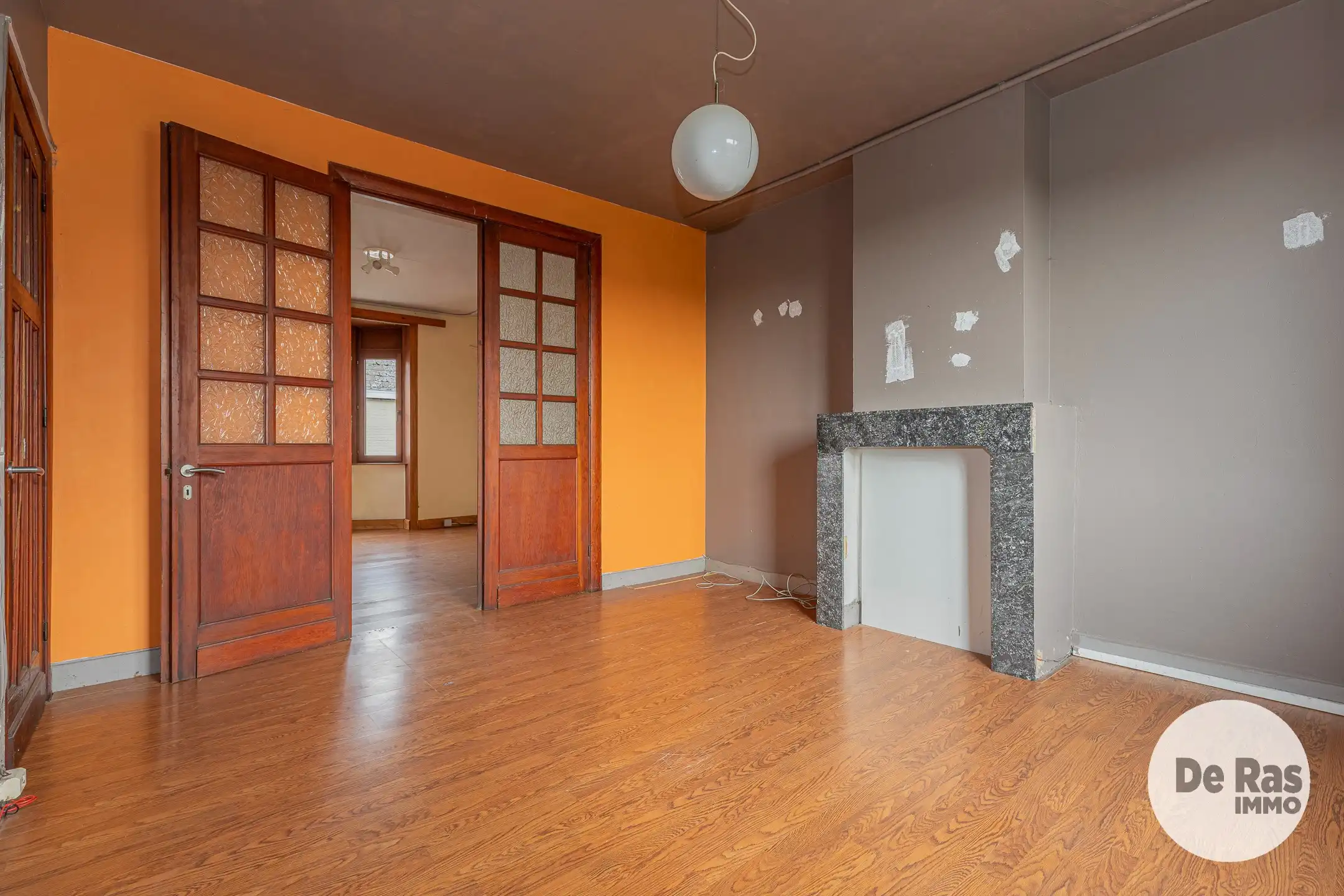 LEDE - Te renoveren woning met 4 slaapkamers nabij centrum foto 3