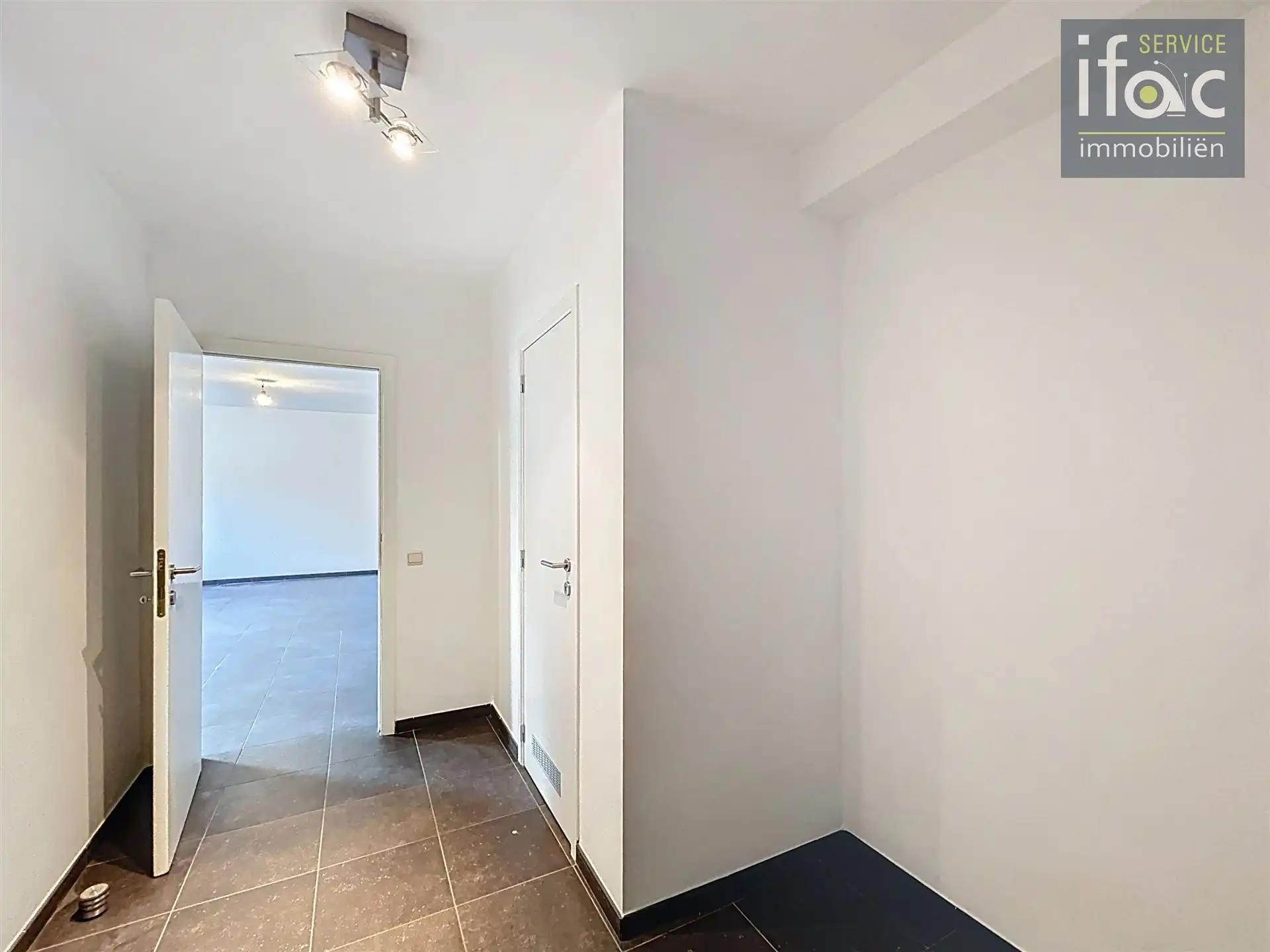 Gelijkvloersappartement met energiezuinige afwerking foto 3