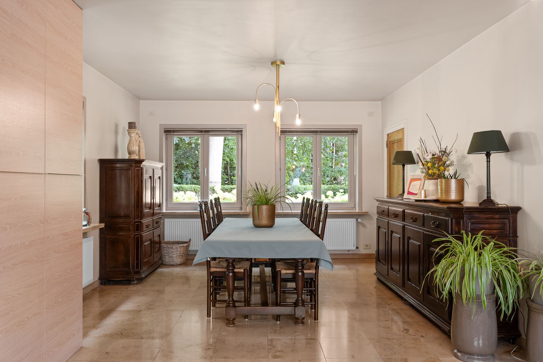 Ruime gezinswoning met grote tuin en topligging in Aalter foto 5