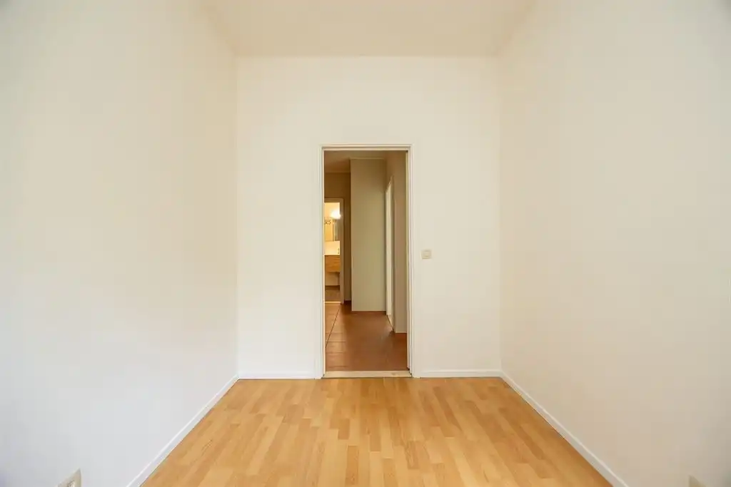 Instapklaar gelijkvloersappartement met stadskoer foto 12