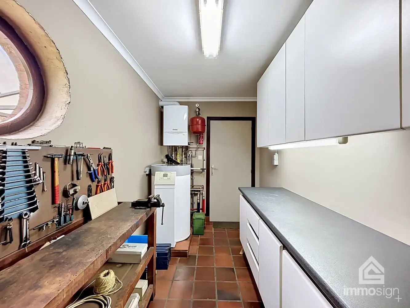 Statige woning met drie slaapkamers op prachtig perceel te Lozen! foto 30