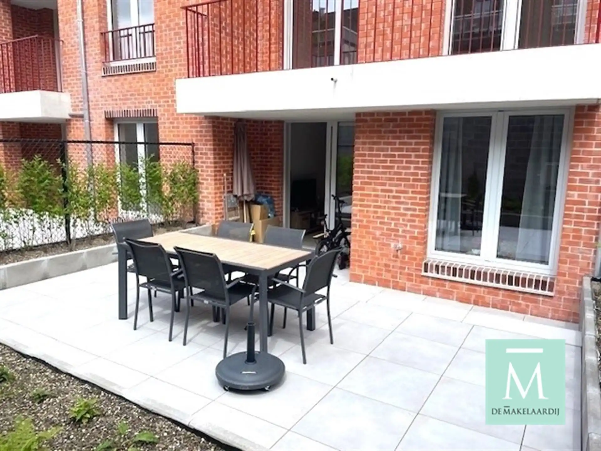 Gelijkvloers nieuwbouwappartement met 2 slaapkamers, terras/tuin op toplocatie! foto 8