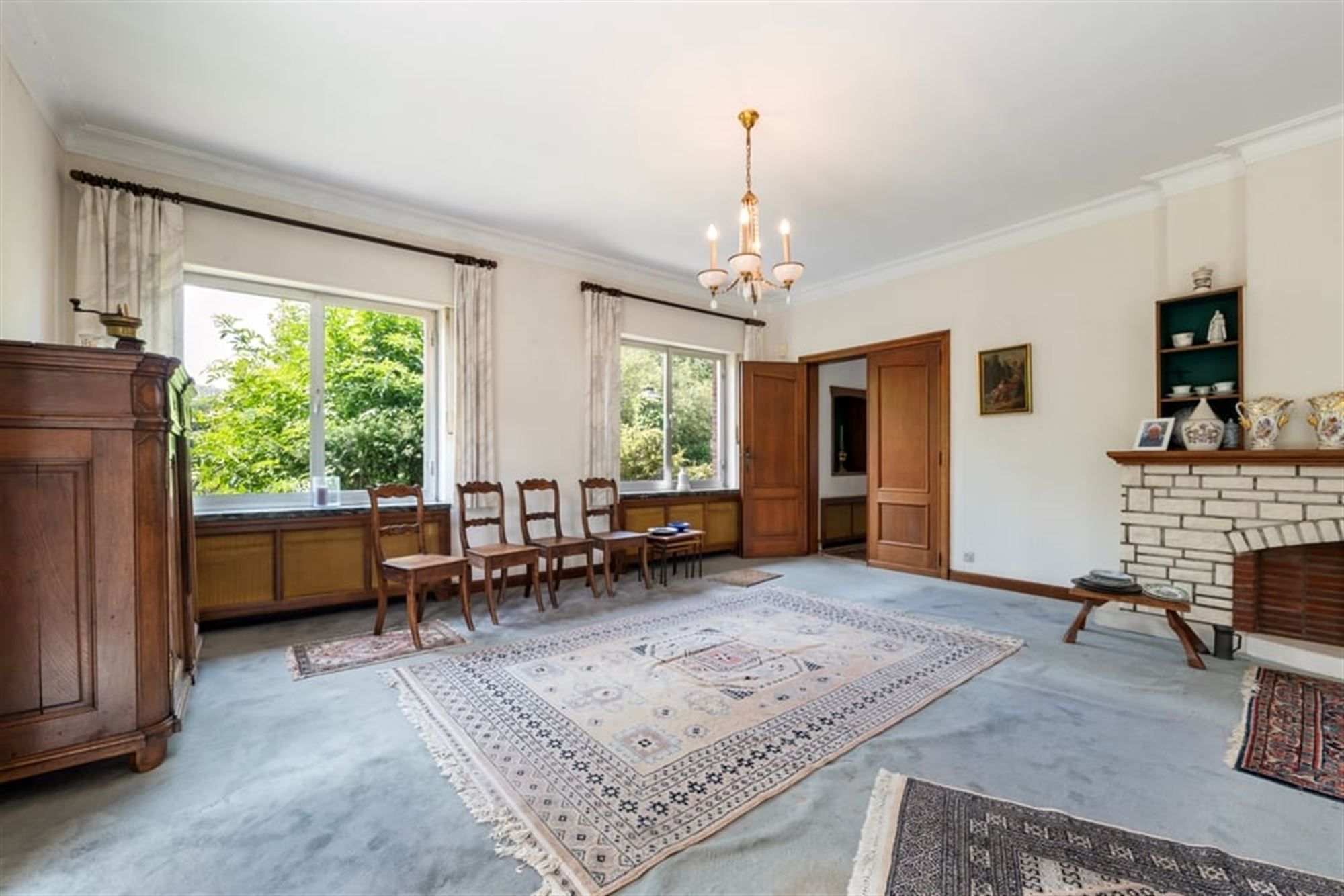 RUIME VILLA MET PRACHTIG UITZICHT EN ENORM VEEL POTENTIEEL IN JEUK  foto 7