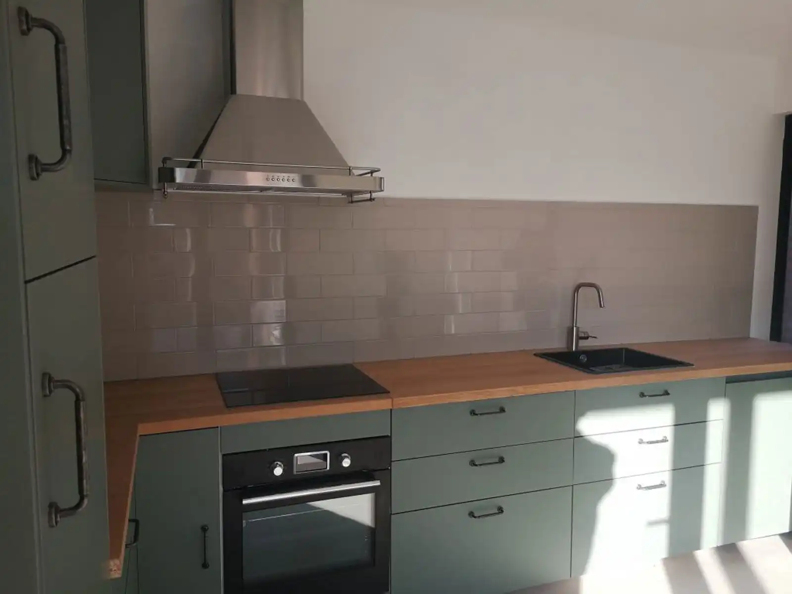 Mooi gerenoveerde gezinswoning foto 6