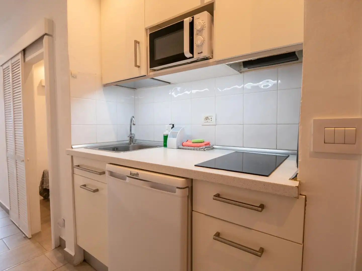 Gerenoveerd Appartement met zeezicht in San Eugenio Alto  foto 5