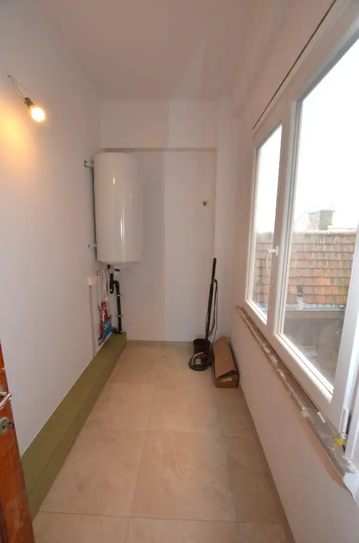 Zeer ruim appartement foto 8