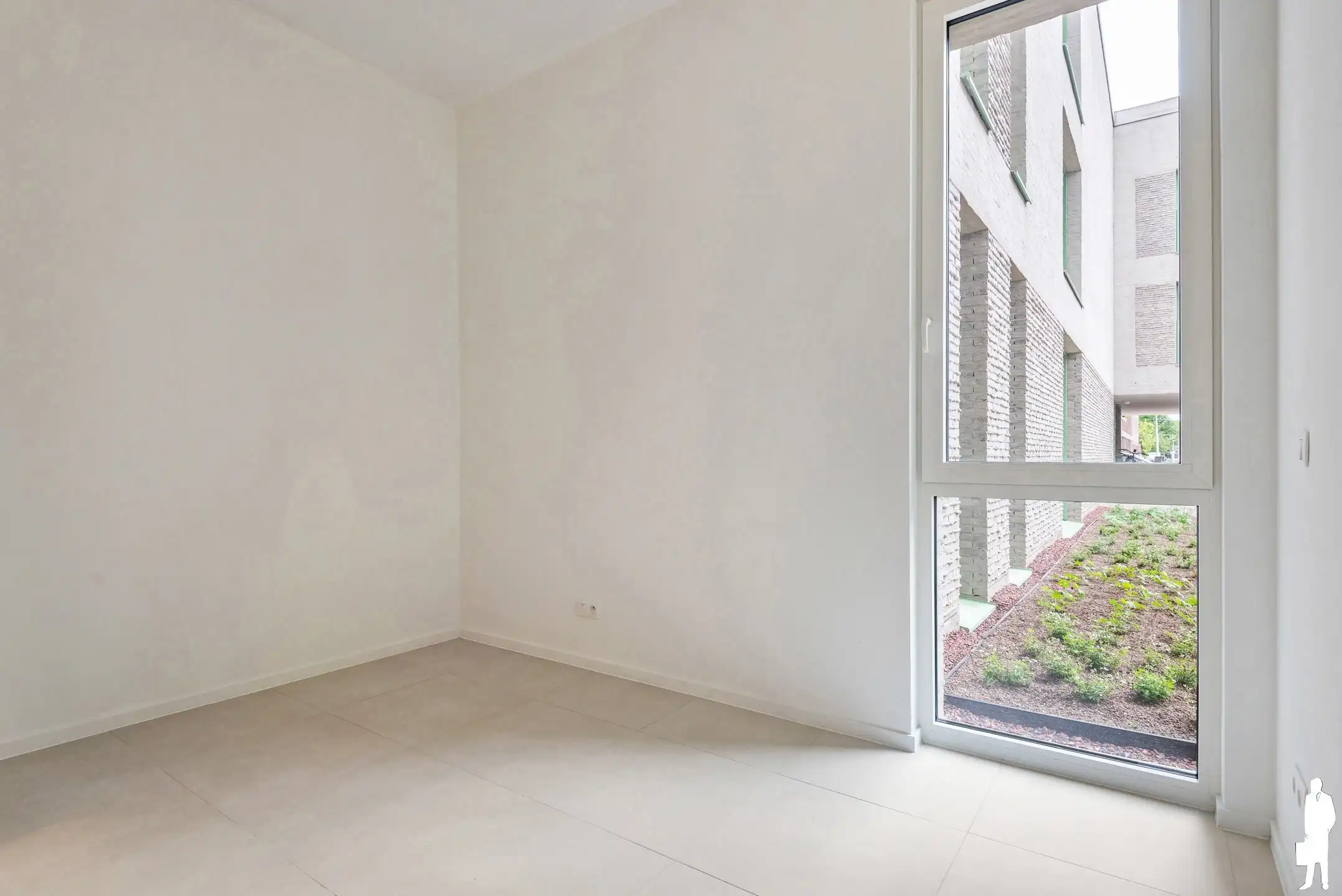GLVL appartement met 2 slpks, ruim terras en autostaanplaats foto 4