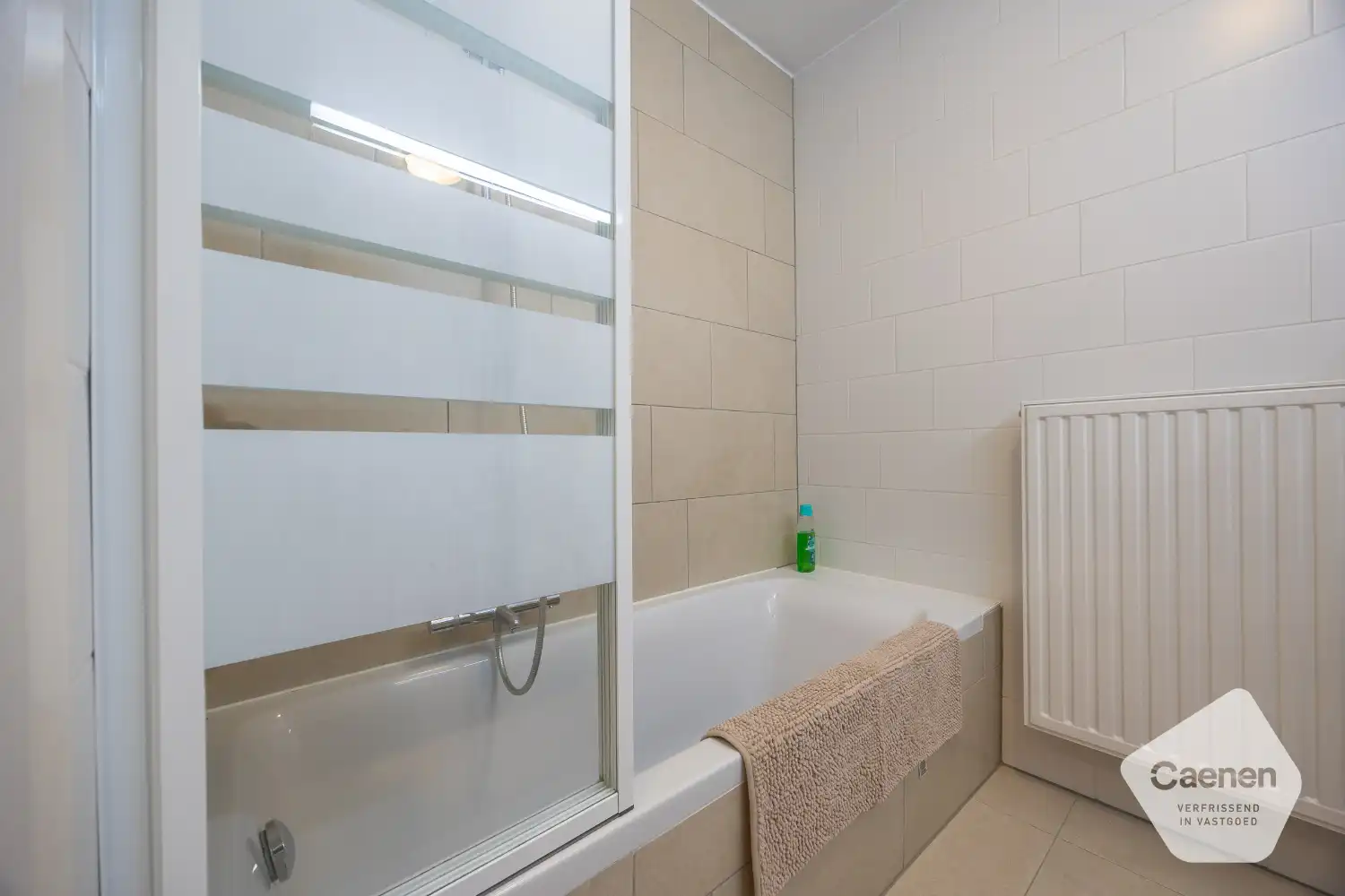 Gelijkvloers appartement te Mariakerke te huur foto 10