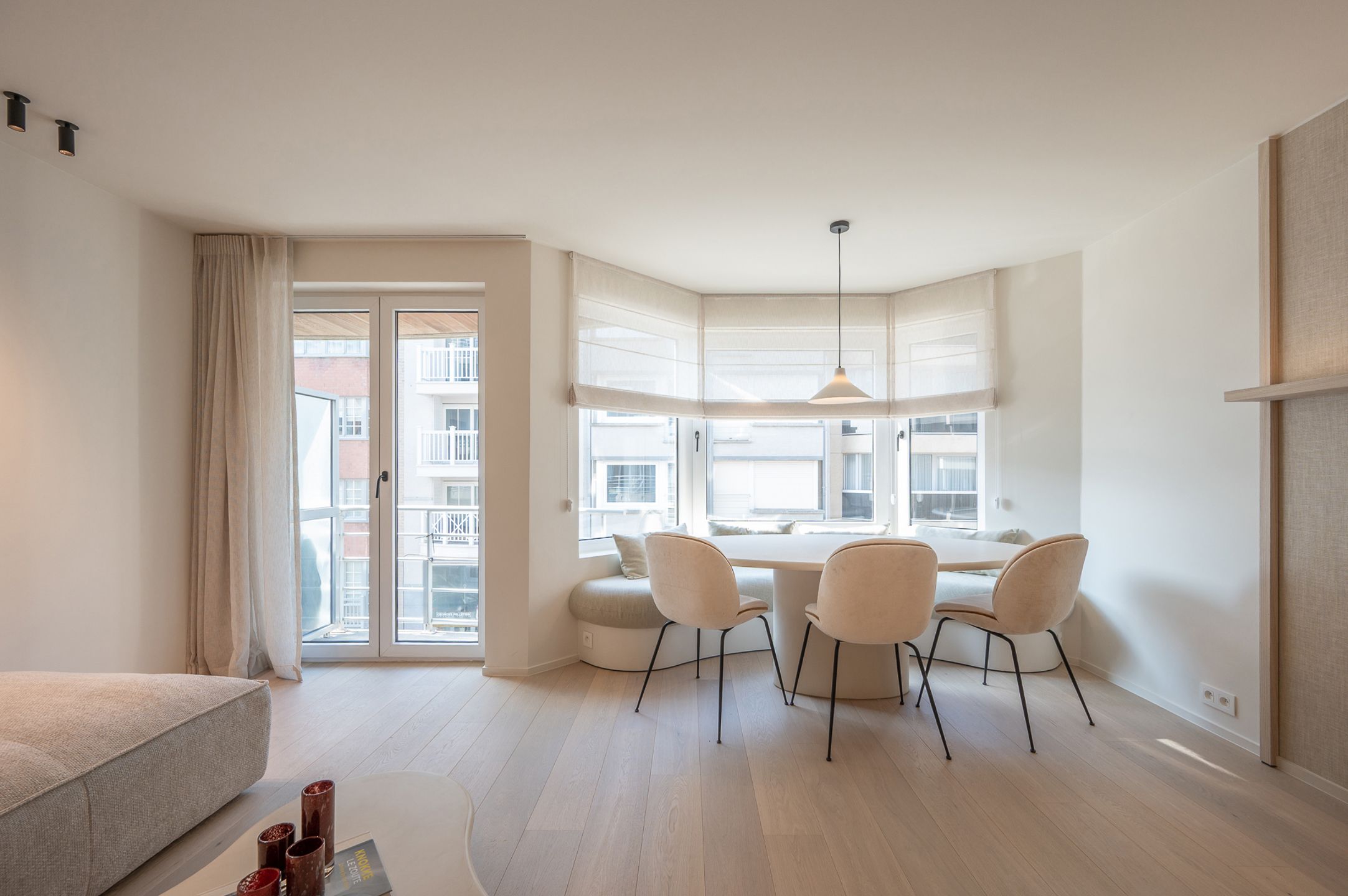 Stijlvol gerenoveerd appartement in het hart van het Zoute.. foto 6