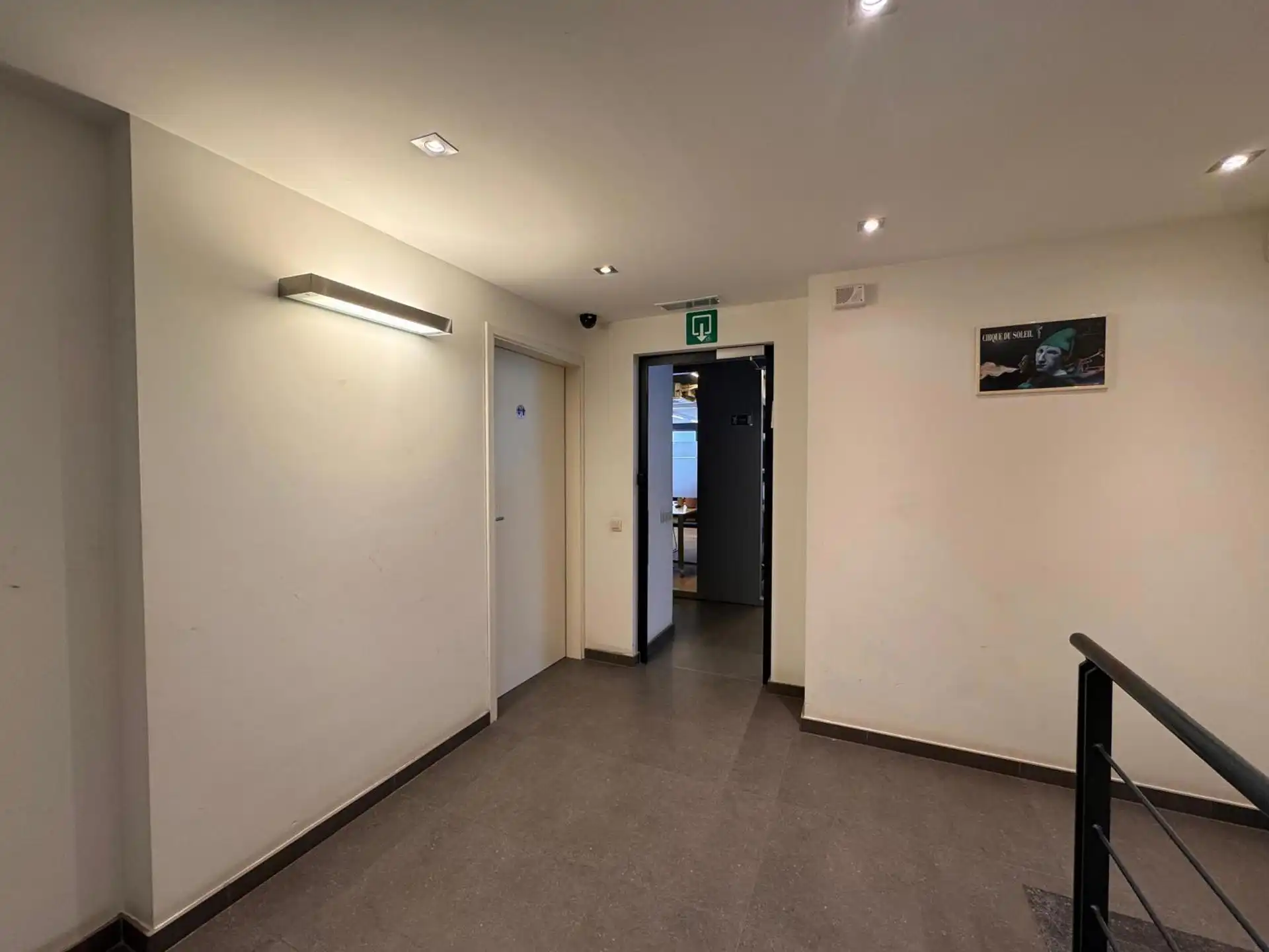 Kantoor met kelder te koop in het hart van de diamantwijk foto 2