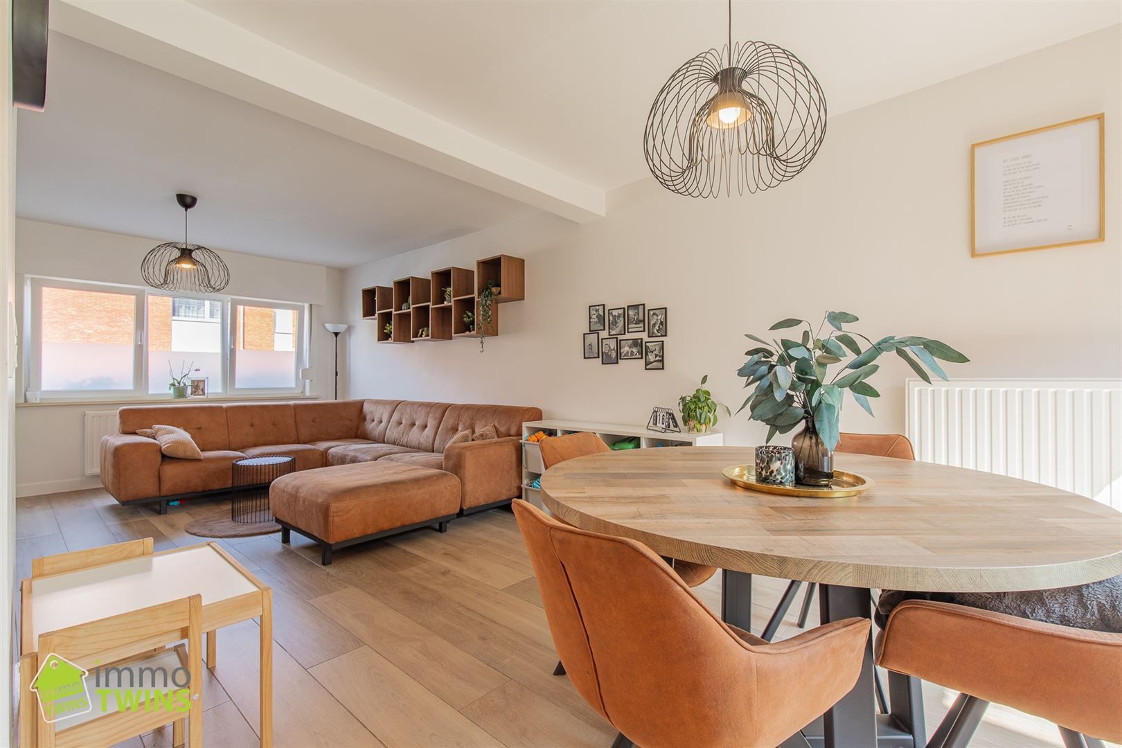 Instapklare gerenoveerde woning op wandelafstand van hartje Dendermonde foto 4