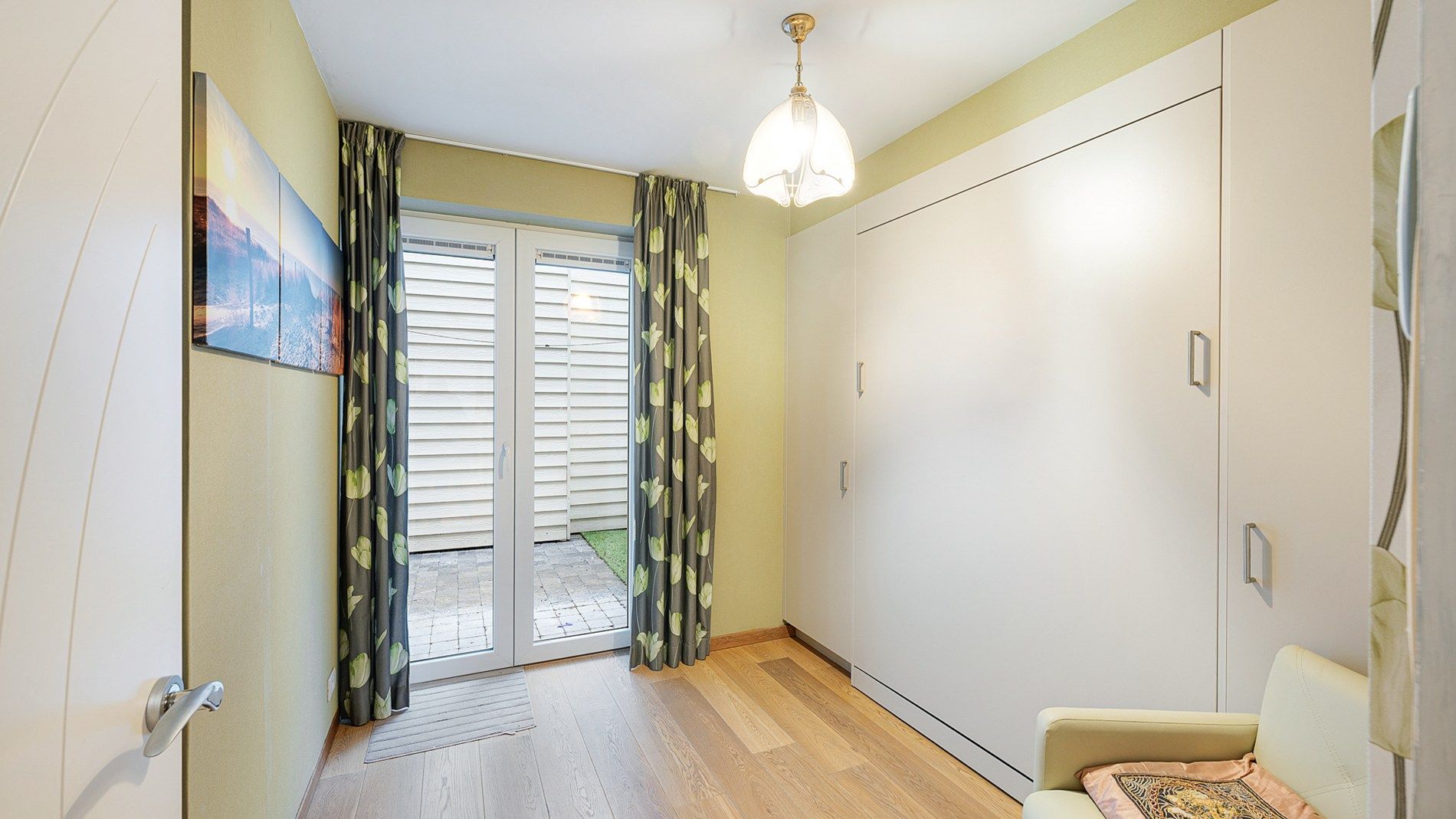 Recent appartement met groot terras nabij het strand  foto 14