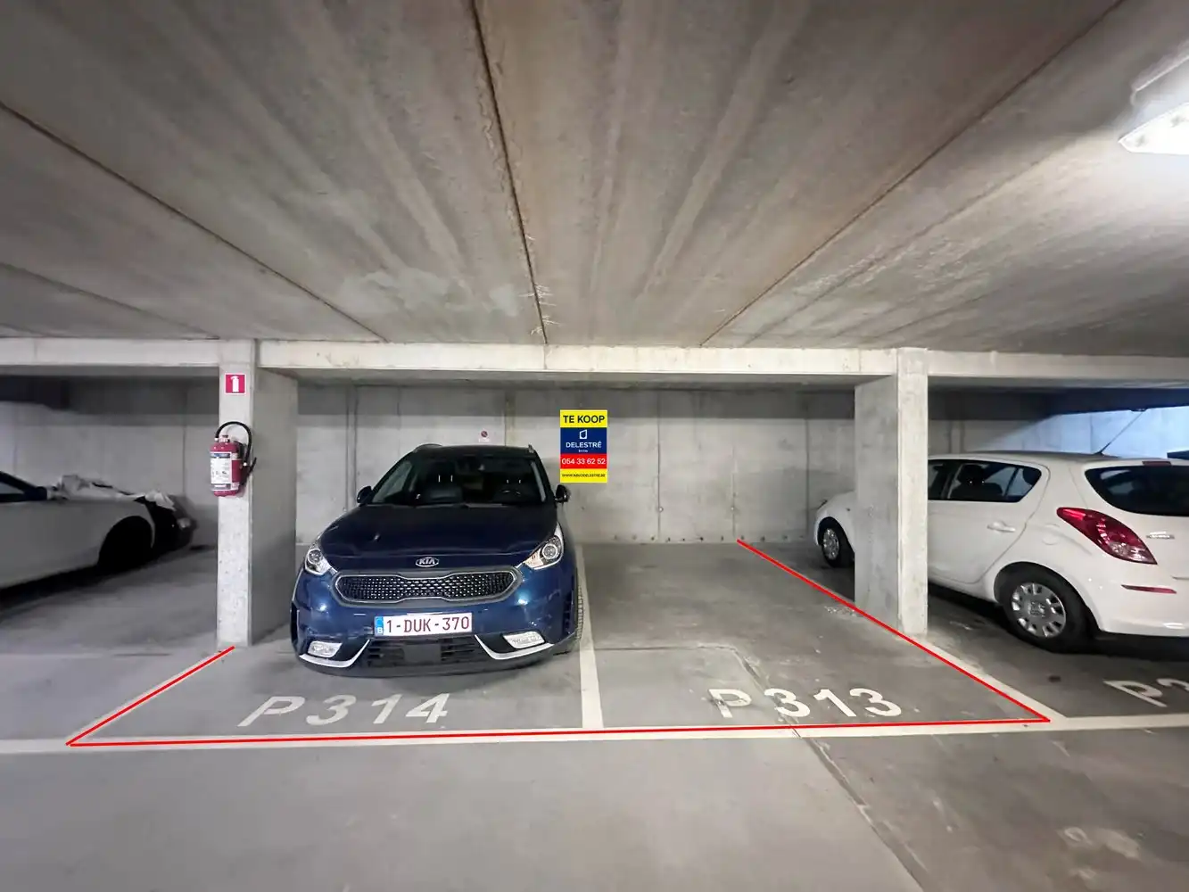 Pakket van 5 ondergrondse autostaanplaatsen – PIER KORNEL foto {{pictureIndex}}