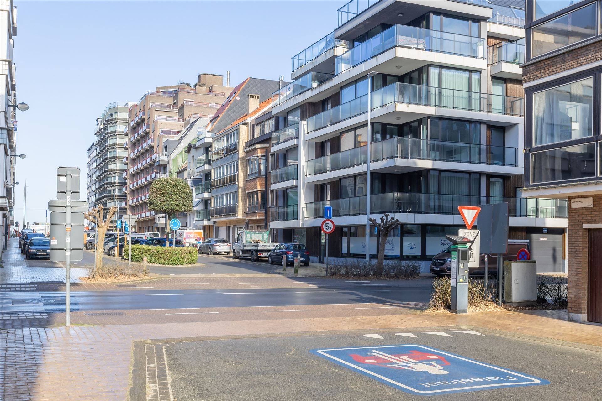 Ruim appartement met 1 slaapkamer op zeer aangename ligging. foto 11