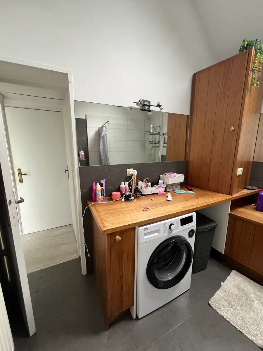 Woning met 2 slaapkamers, tuintje en ruime tuinberging foto 11