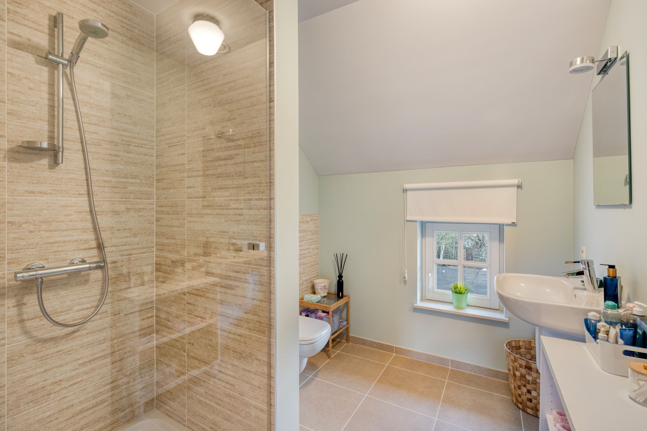 Modern wonen te Opvelp: ongeziene rust en comfort foto 23