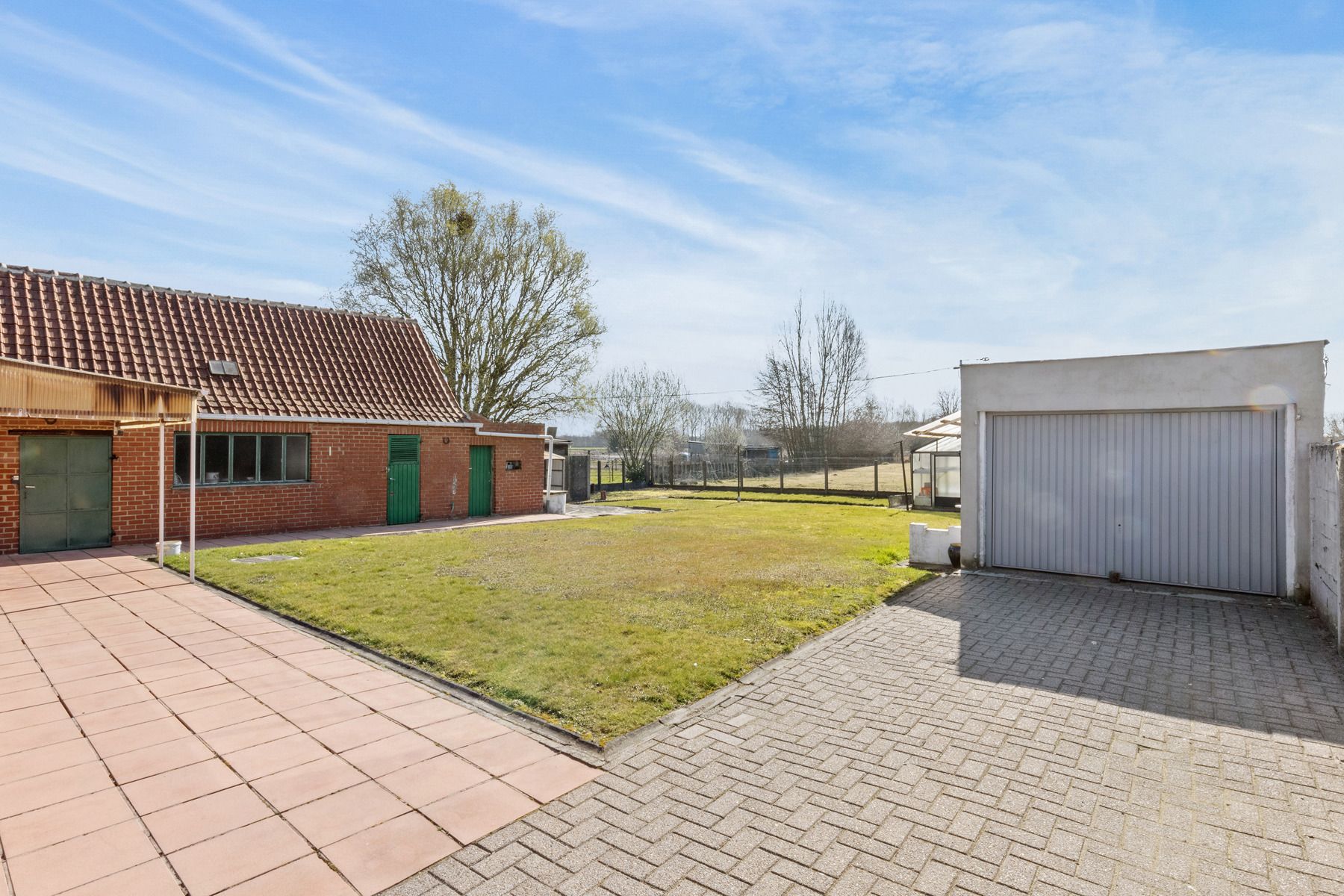 Te renoveren pand op rustige ligging met groene vergezichten foto 4