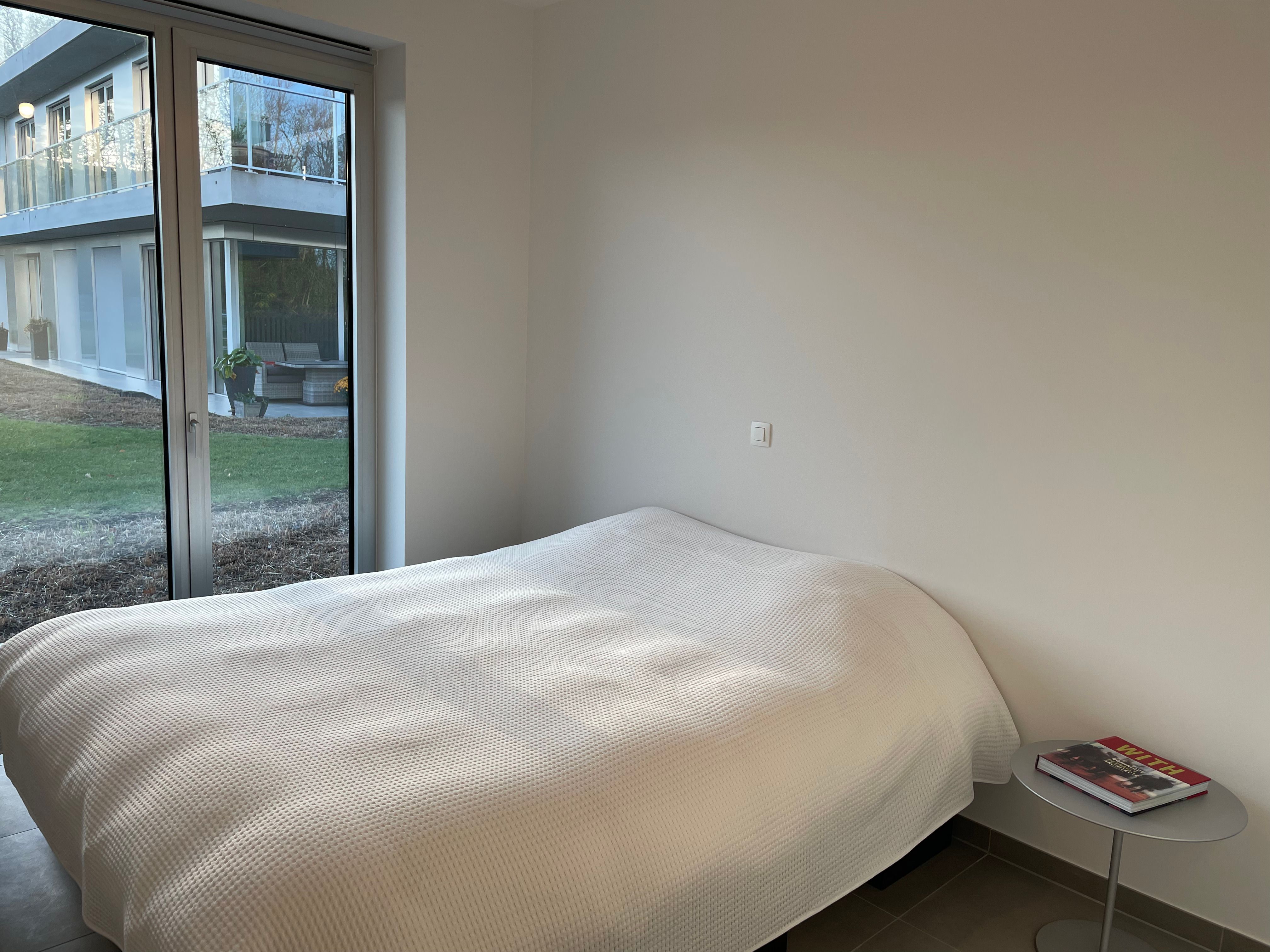 Twee-slaapkamer GELIJKVLOERS nieuwbouw hoekappartement + terras foto 12