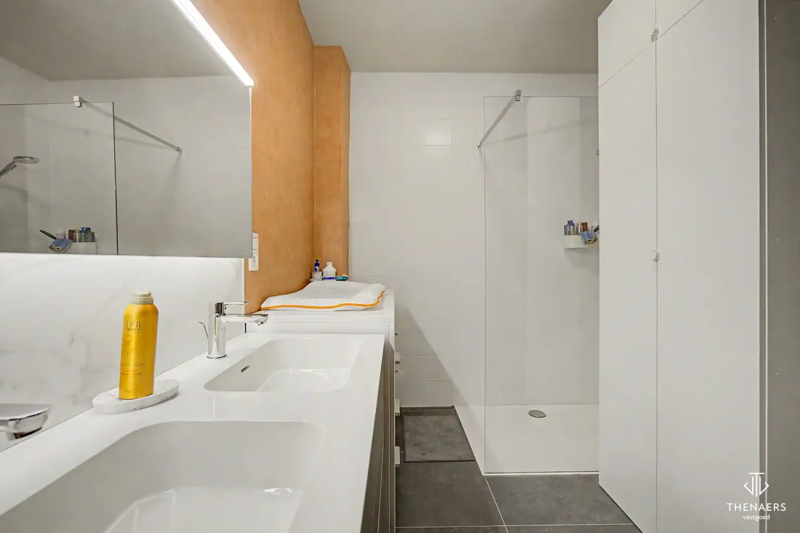 Recent gelijkvloers appartement met 2 slaapkamers, terras en ondergrondse staanplaats. foto 22