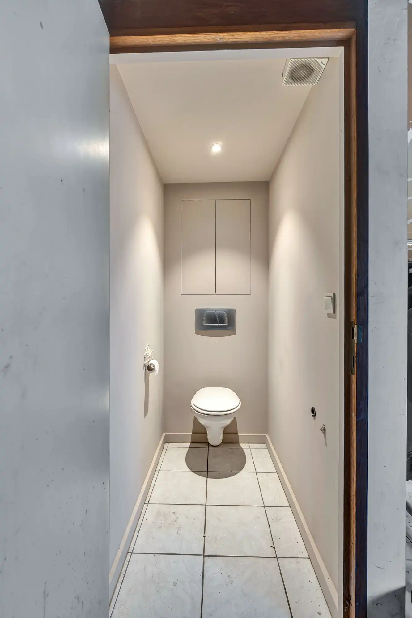 Loods (600m²)  met woonmogelijkheid op rustige locatie foto 8