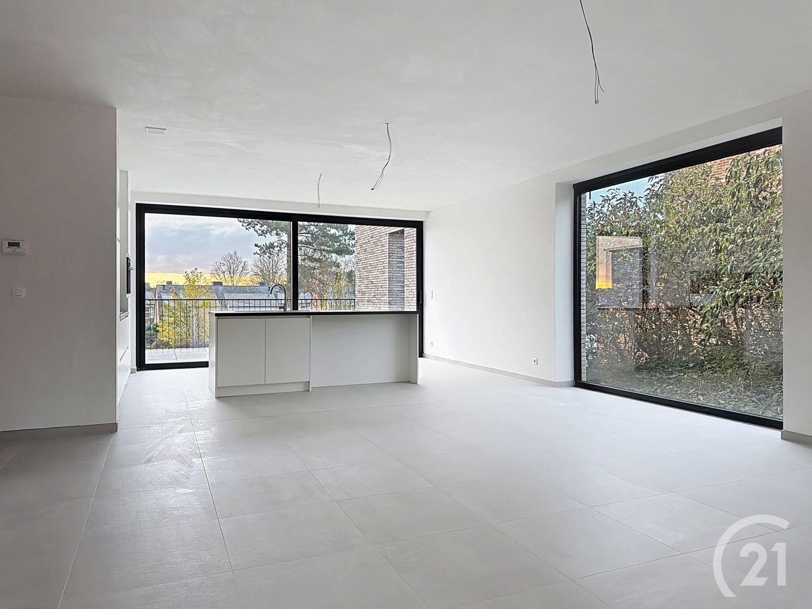 Prachtige nieuwbouwwoning in heel rustige straat te huur! foto 3