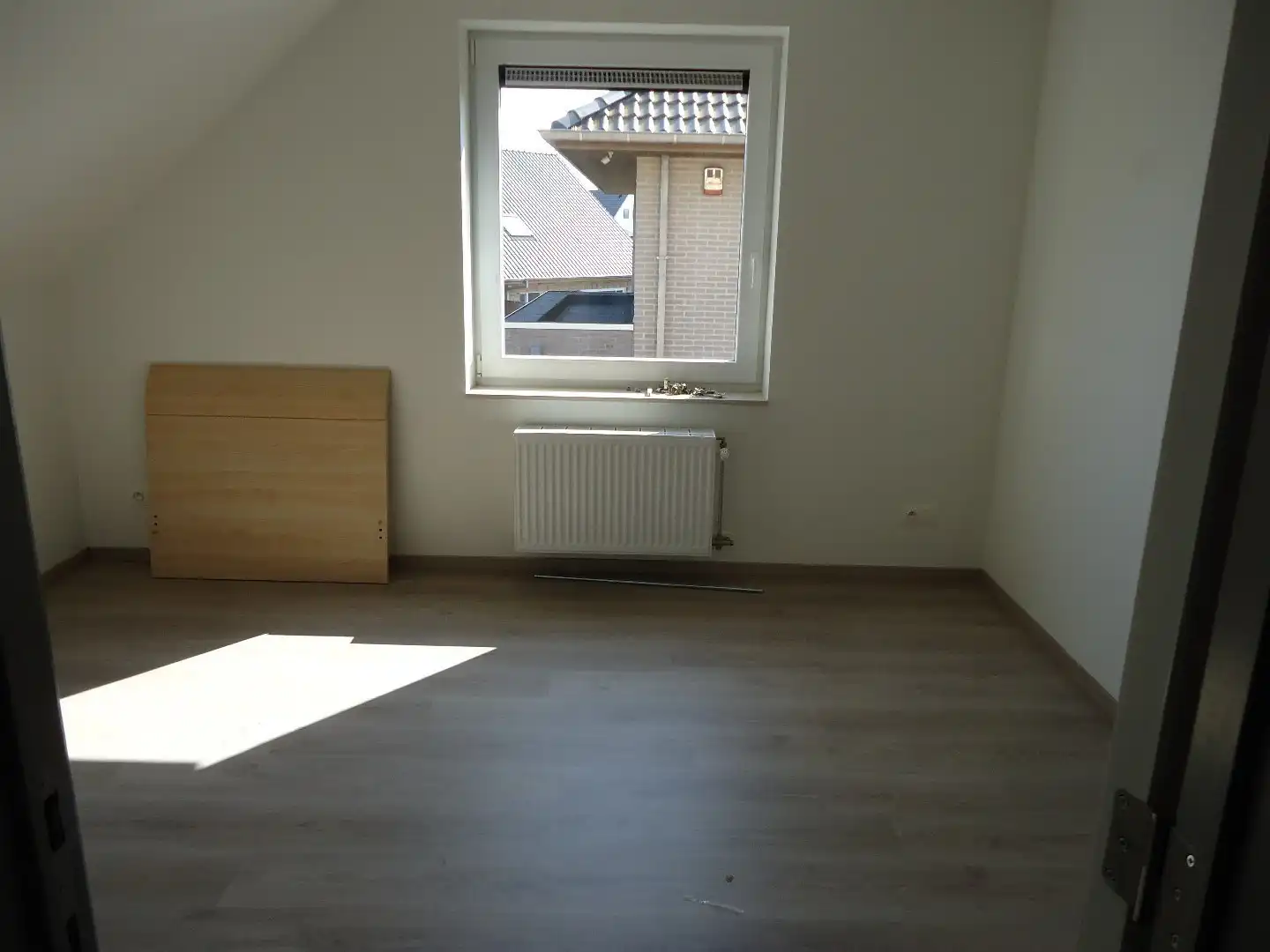 Ruime nieuwbouwwoning met zongerichte tuin en 3 slaapkamers foto 9