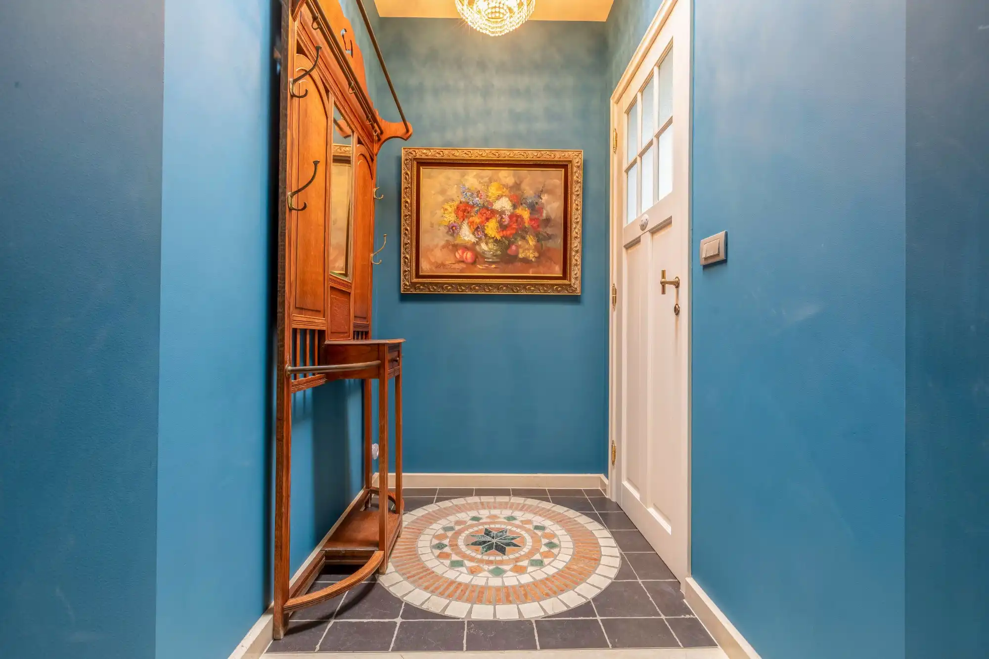 Stijlvol herenhuis met verrassend bijgebouw foto 22