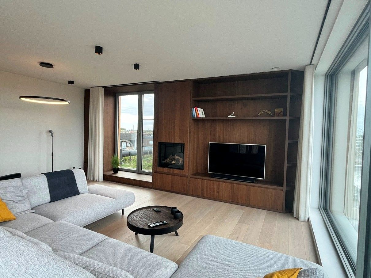 Penthouse met uniek zicht op de Leieboorden.  Uitzonderlijk aanbod. foto 5