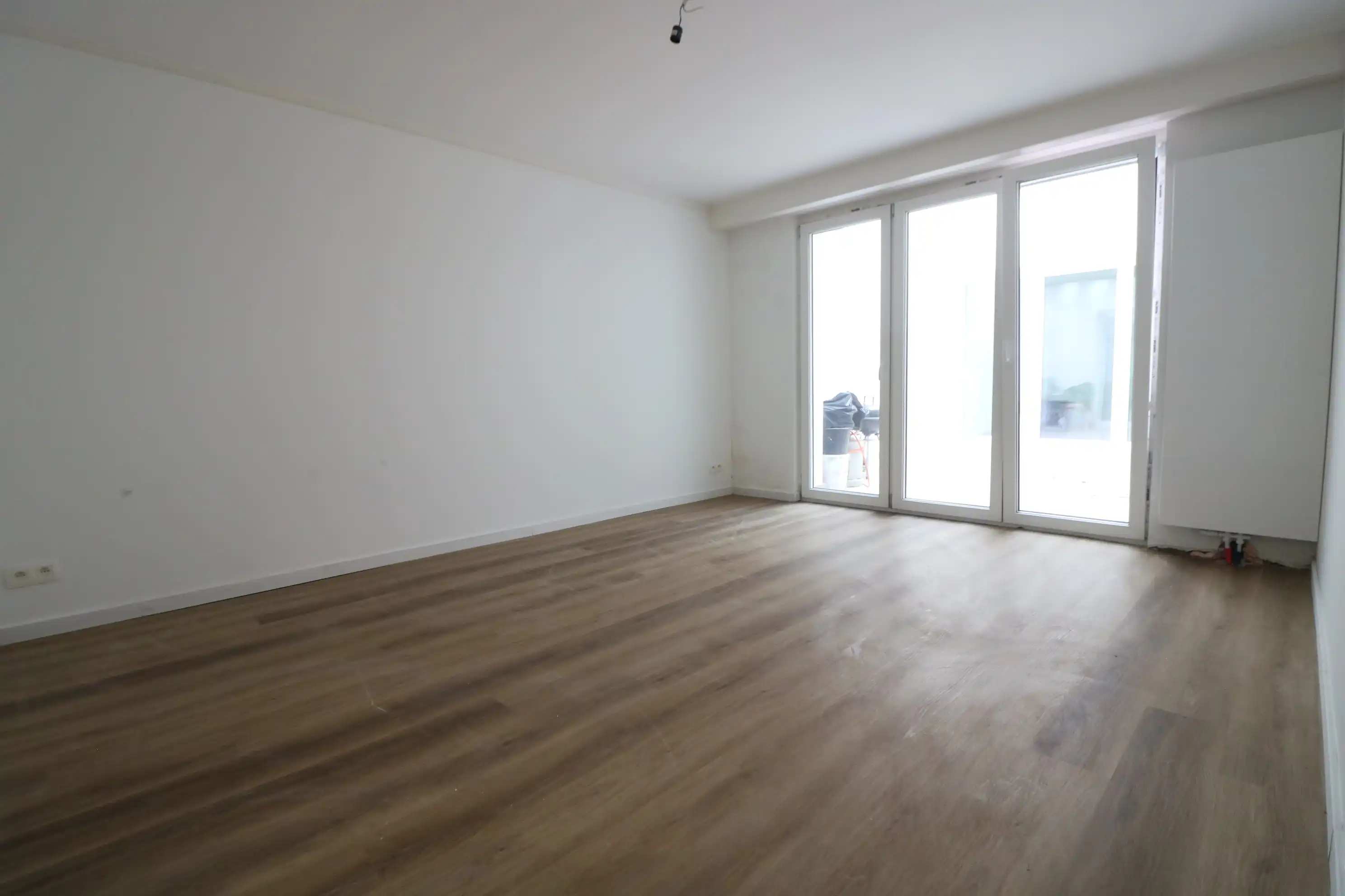 Zeer ruim, volledig gerenoveerd duplexappartement (162 m²) met 3 slaapkamers en 2 badkamers. foto 8