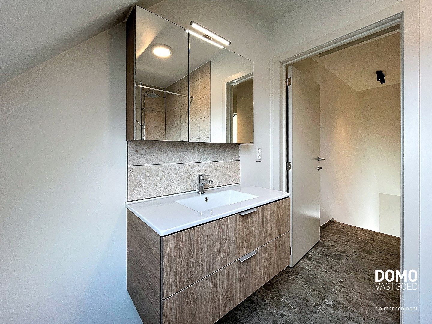 RUIM EN ENERGIEZUINIG DUPLEXAPPARTEMENT IN HEUSDEN-ZOLDER foto 8