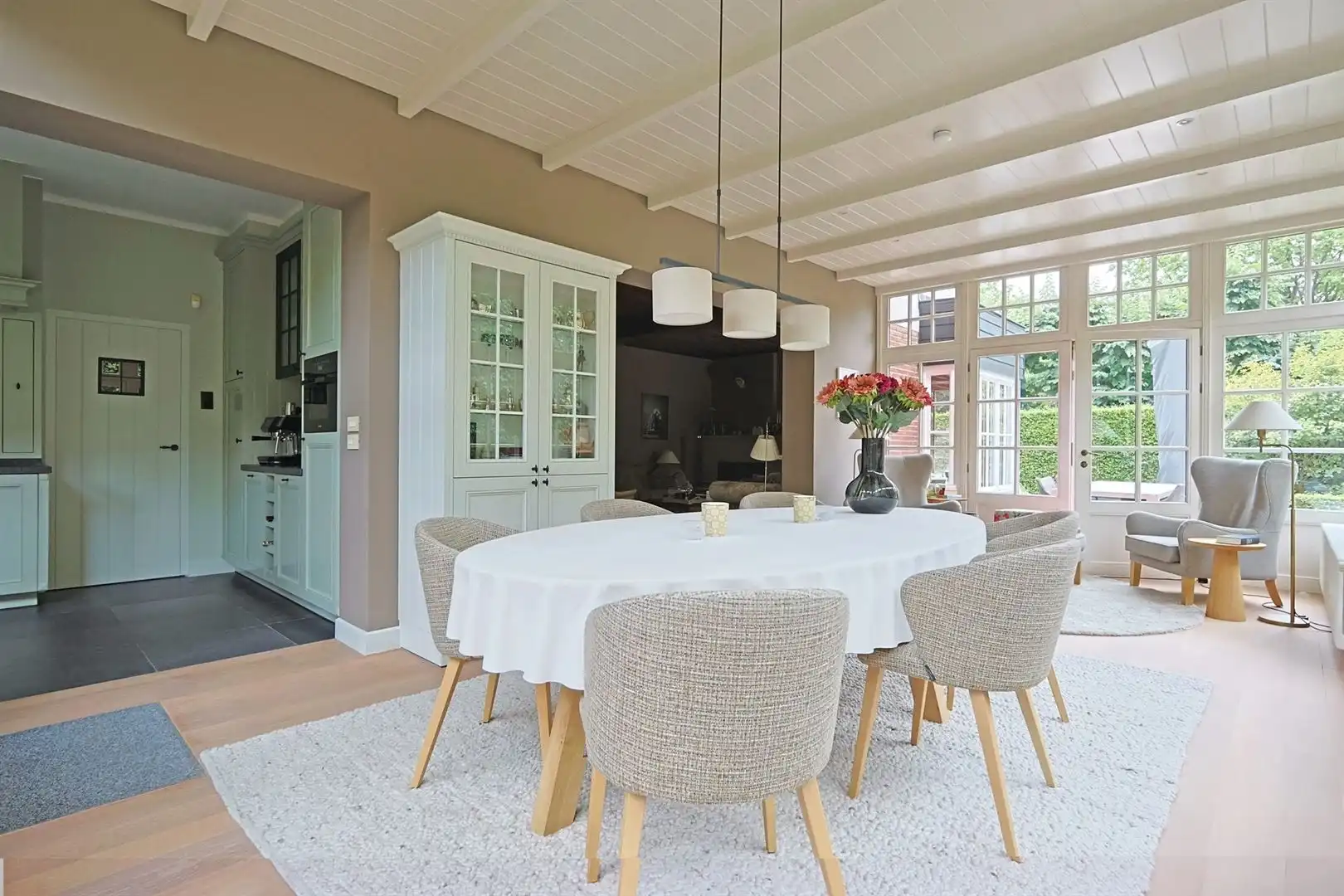 Instapklare villa binnen de Grote Ring  foto 10