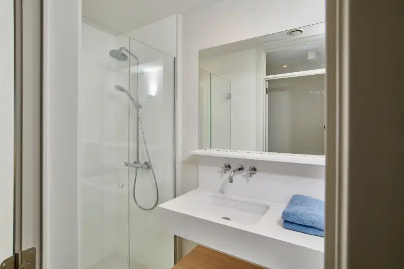 RECENTE DUPLEX MET 3 SLAAPKAMERS OP DE ZEEDIJK foto 12