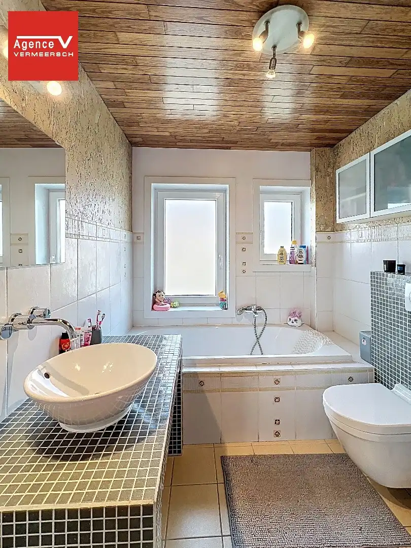 Zonnig georiënteerde instapklare gezinswoning in rustige buurt.  foto 12