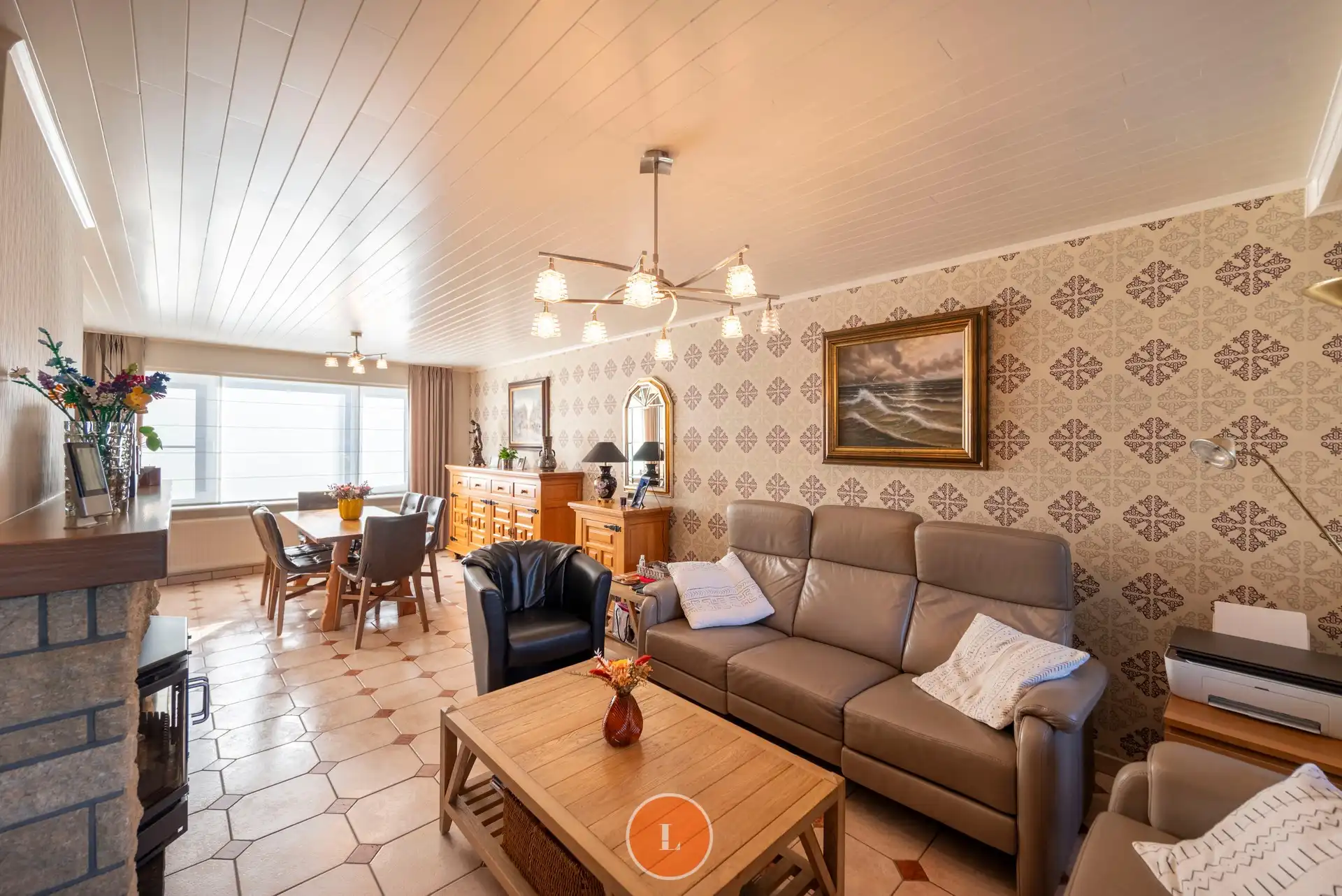 Goed onderhouden instapklare woning met garage foto 6