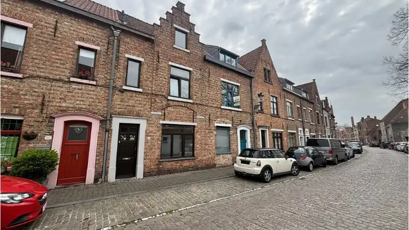 Comfortabele 3-slaapkamerwoning met ruim Terras te huur in Brugge foto 16